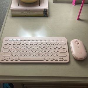 Blush Pink Mouse and Keyboard